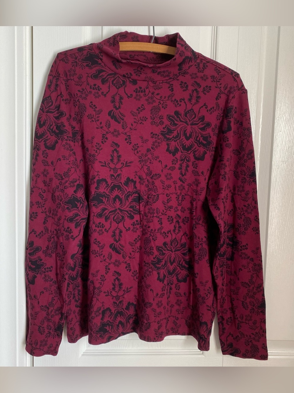 Croft & Barrow Burgandy Wine Long-Sleeve Mock Neck Top Black Floral Print XL